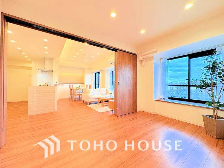 内装 1日の疲れを癒し、心地よく寛げるようゆったりとした広さをしています