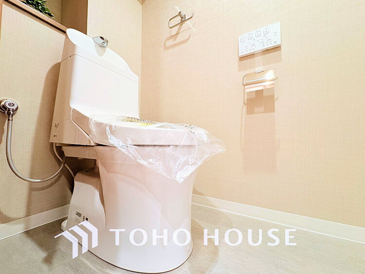 トイレ トイレには快適な温水洗浄便座付