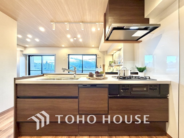 キッチン デザインと機能性を兼ね備えたシステムキッチン