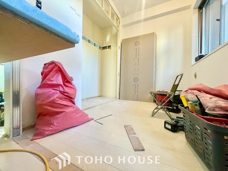 内装 【改装中】【PRIVATE ROOM】◆快適◆な暮らしに不可欠な収納スペース。快適さとともに思い出も詰まっていく。