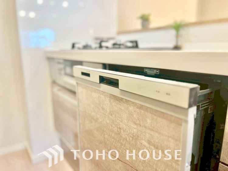 キッチン ◆食洗機◆お子様の面倒を見れる時間が増え時短になります。加えて手荒れも防げてしかも節水が高い為、大変人気があり重宝します。