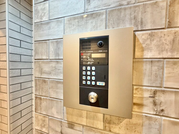 設備 オートロックついていますので、セキュリティ面でも安心です。