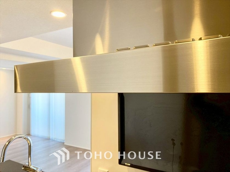 その他 【KITCHEN】◆開放的◆後片付けが楽なシステムキッチン。収納スペースの充実！