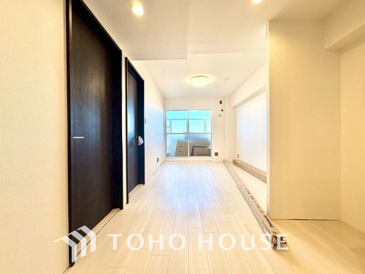 内装 【LIVING】◆陽光◆が差し込む。この開放的なLDKに家族の笑顔が集う。家族が一緒に過ごす空間は明るく、そして居心地よく。