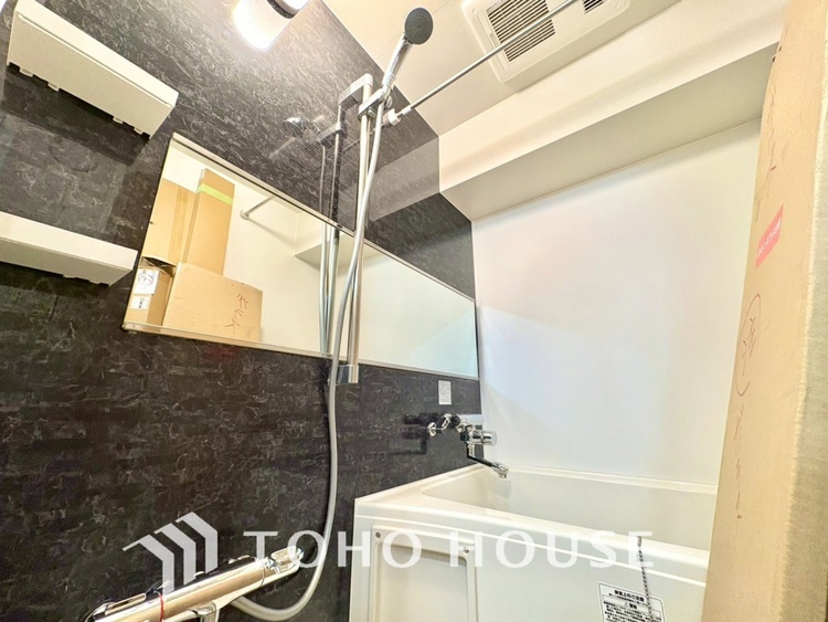 風呂 現在改装中【BATHROOM】◆プライベートな空間◆simpleだからrelaxできるんです。こころもからだもキレイさっぱり。