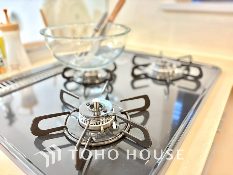 キッチン 【KITCHEN】◆家族のおはよう◆の声を笑顔で迎えてあげられるシステムキッチン。朝ごはんが楽しみでちょっと早起きしたくなるんです。