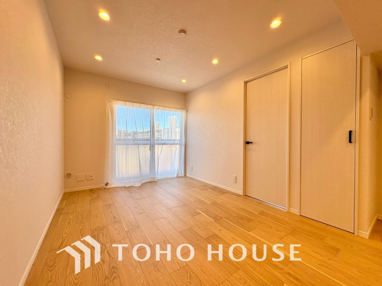 内装 【LIVING】◆扉を◆開くとこの景色。家族の”おかえり”の声が聞こえてきそう。