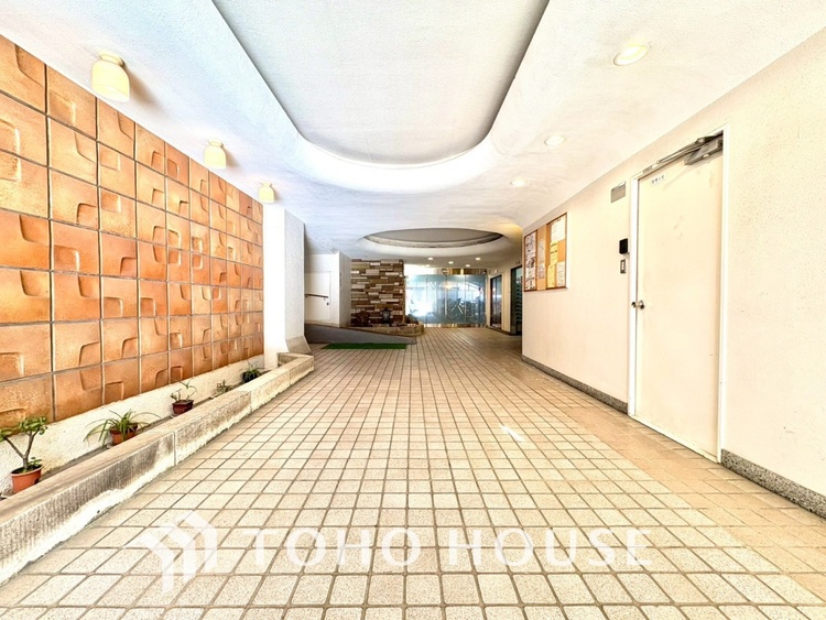 その他 【ENTRANCE】◆そびえ立つ◆我が家のシンボル。遠くの空が赤く染まる夕べが待ち遠しい。