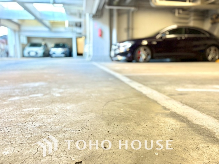 駐車場 【PARKING】◆愛車を◆安全に駐車できる駐車場がございます。