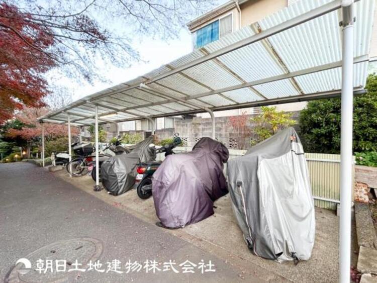 その他 【バイク置き場】ゆったりとした駐車スペースを確保いたしましたので、大きめのバイクでも駐車可能です。