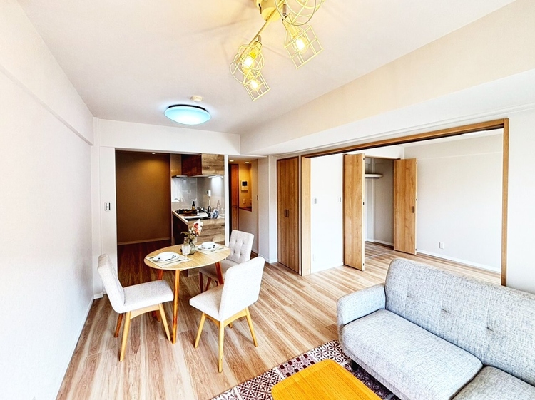 居間 豊かな居住性と、安心感を満たすクオリティが見事に調和した住空間。