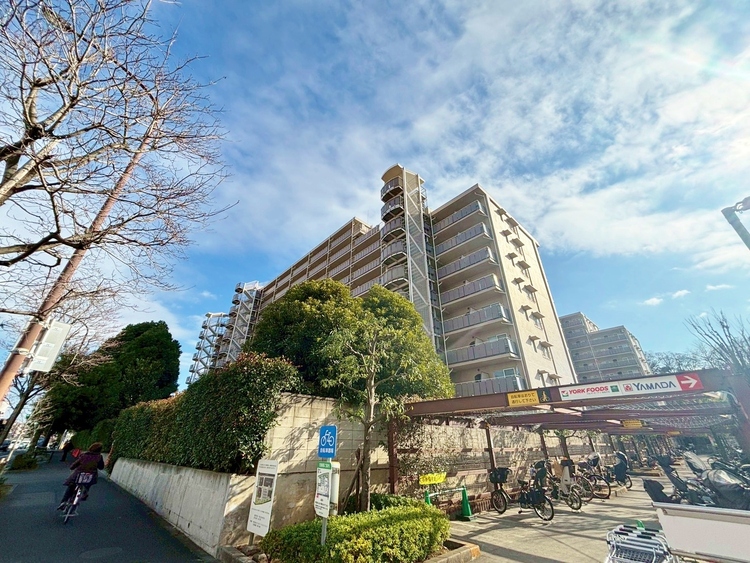 外観 現地に足をお運びいただいた際には、周辺散策などをお勧めいたします。