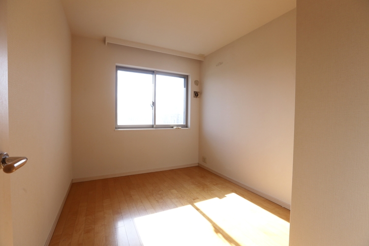 その他 清かで艶やかな時間をもたらしてくれる室内です。