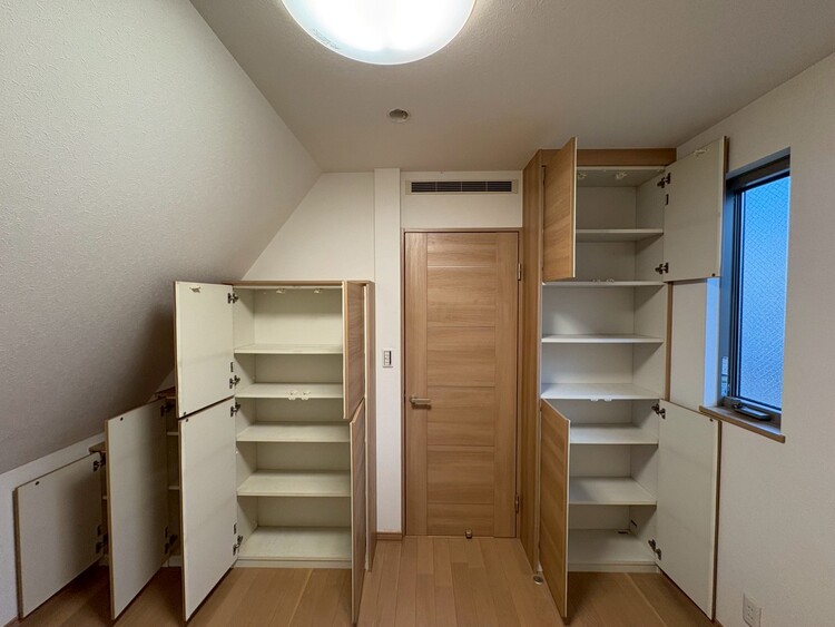 その他 家電やスーツケース、ストック品など何でも片付く嬉しい空間です。