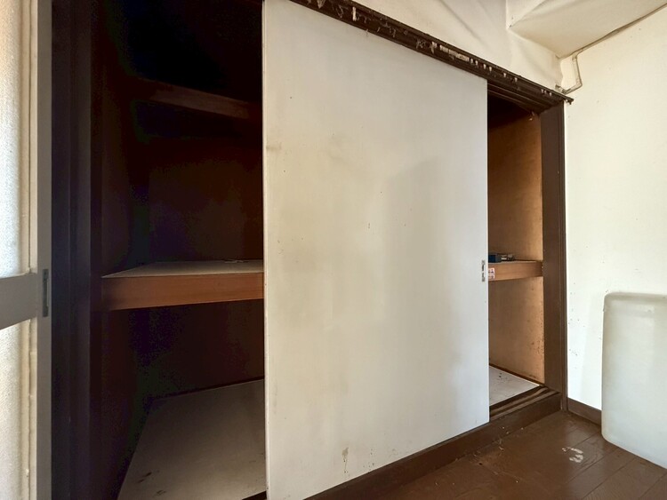 その他 収納スペースが付いていて、お部屋を広く使っていただけます。