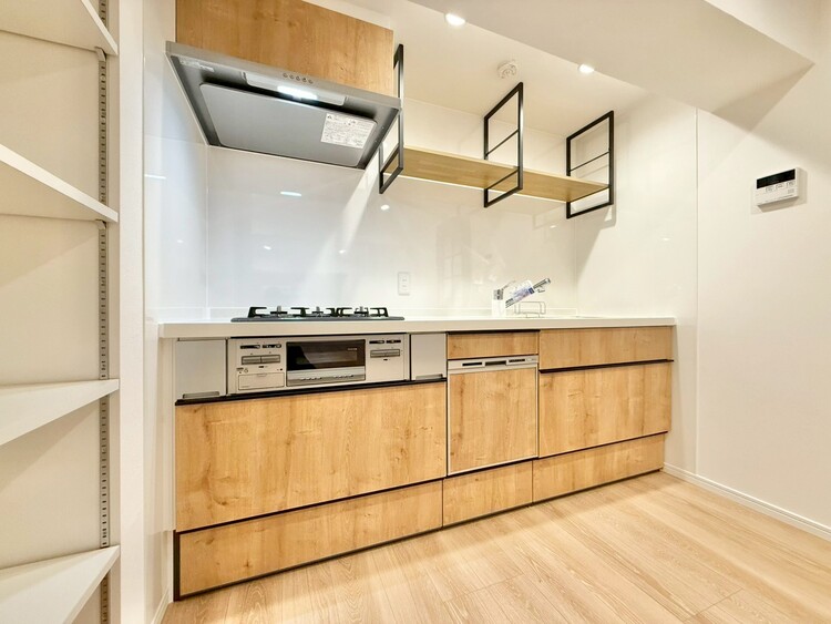 その他 使いやすくスタイリッシュなキッチン空間になっております。