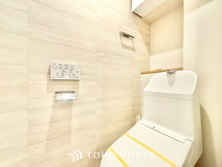 トイレ ◆トイレ◆トイレも全て新品に交換されており、清々しく新生活を始めることができます。白基調の清潔感のある空間に生まれ変わりました。