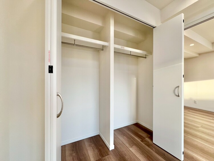 その他 収納スペースが付いていて、お部屋を広く使っていただけます。