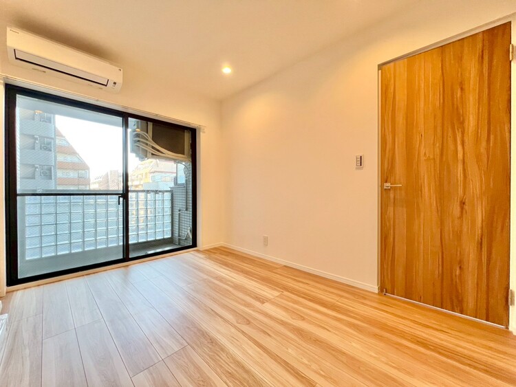 その他 清かで艶やかな時間をもたらしてくれる室内です。