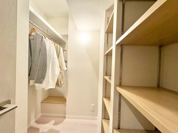 その他 家電やスーツケース、ストック品など何でも片付く嬉しい空間です。