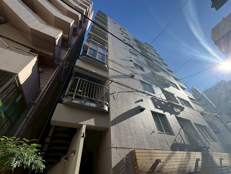 外観 飽きのこないシンプルモダンな外観です。