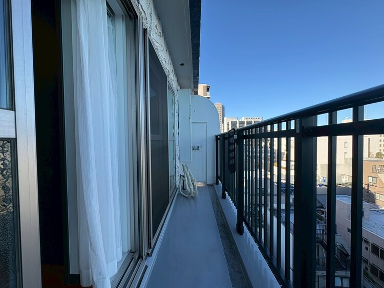 その他 朝の澄んだ空気や、夕方に吹く清々しい風を感じられるバルコニー。