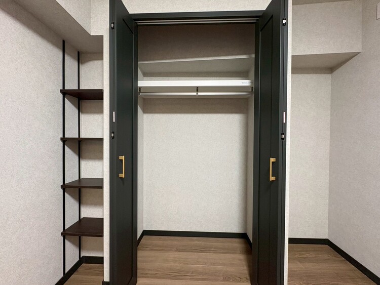 その他 収納スペースが付いていて、お部屋を広く使っていただけます。