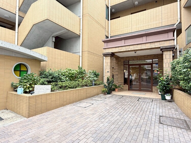 エントランス 上質感漂う玄関アプローチです。