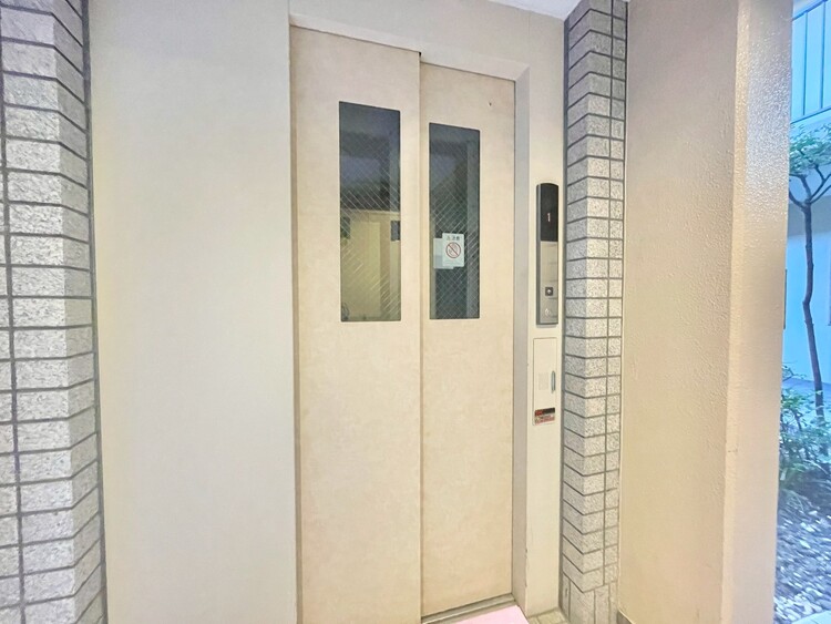 その他 エレベーター完備のため荷物が多くなっても安心。