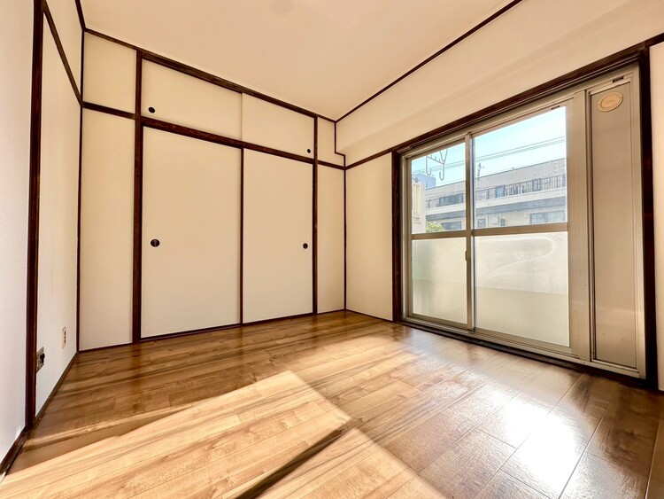 その他 清かで艶やかな時間をもたらしてくれる室内です。