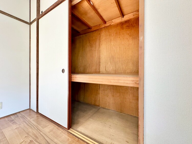 その他 収納スペースが付いていて、お部屋を広く使っていただけます。