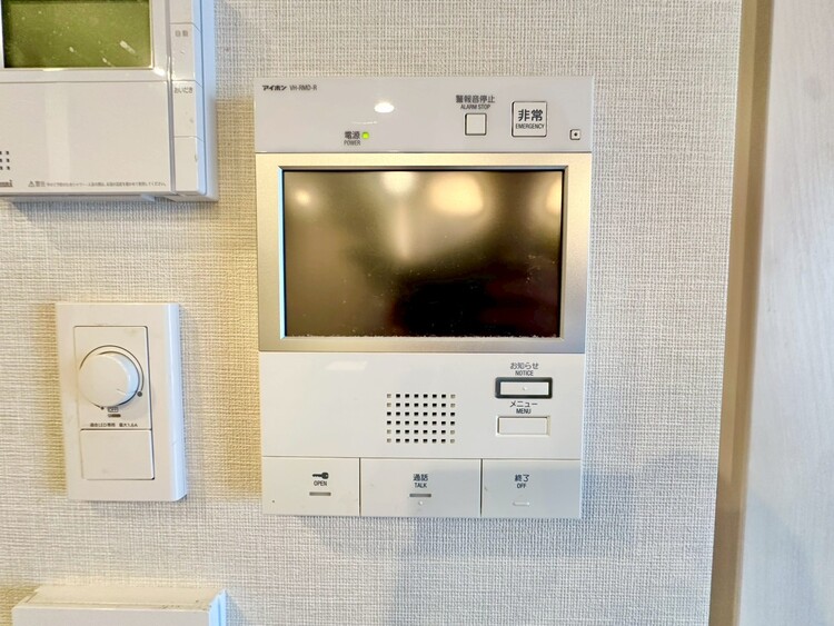 その他 誰が来てもわかる様にモニター付きインターホンを設置。