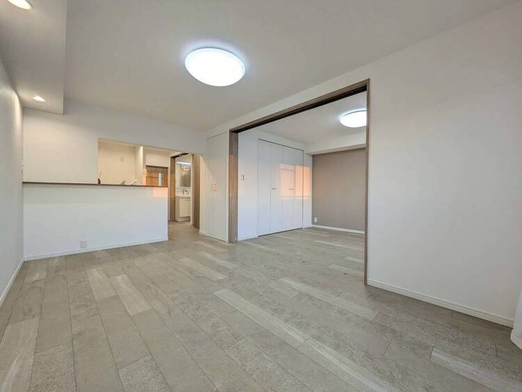 居間 充実した生活は伸びやかな居室空間から始まります。