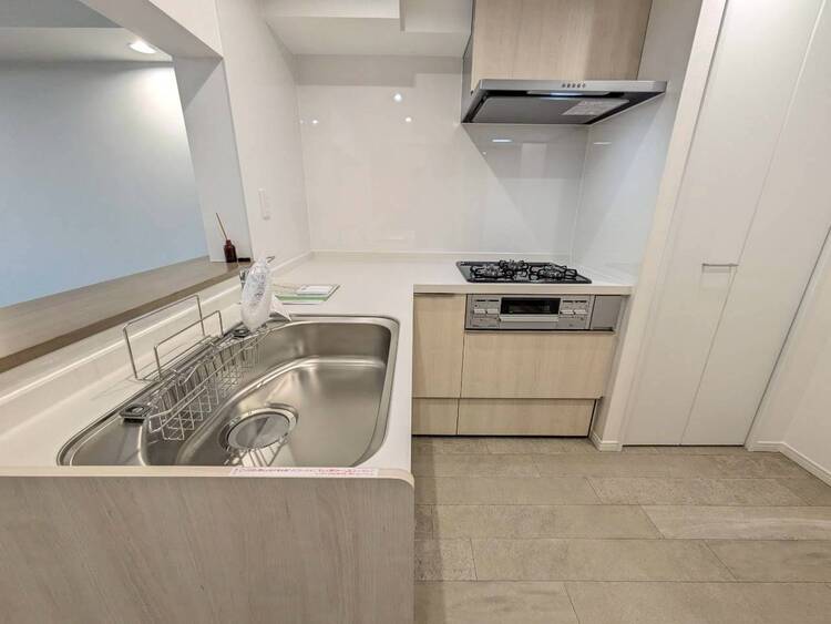 キッチン 使いやすくスタイリッシュなキッチン空間になっております。