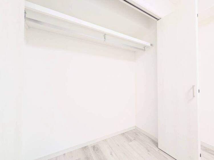 その他 家電やスーツケース、ストック品など何でも片付く嬉しい空間です。