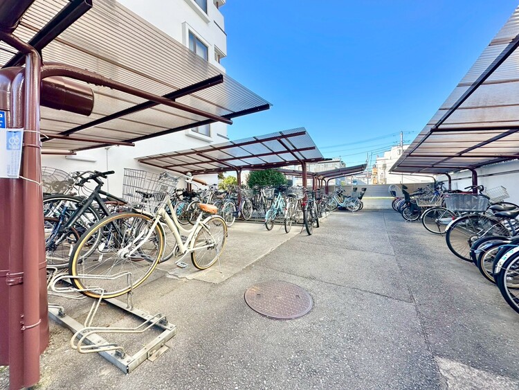 その他 駐輪場も綺麗に整頓されています。※空き状況は都度ご確認下さい。