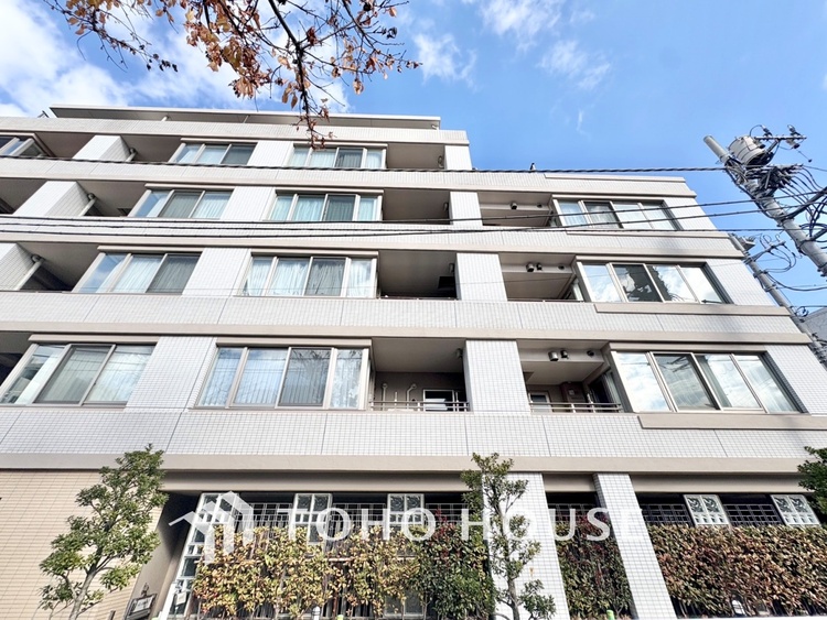 外観 【APPEARANCE】◆陽光◆が差し込む。この開放的な空間に家族の笑顔が集う。家族が一緒に過ごす空間は明るく、そして居心地よく。