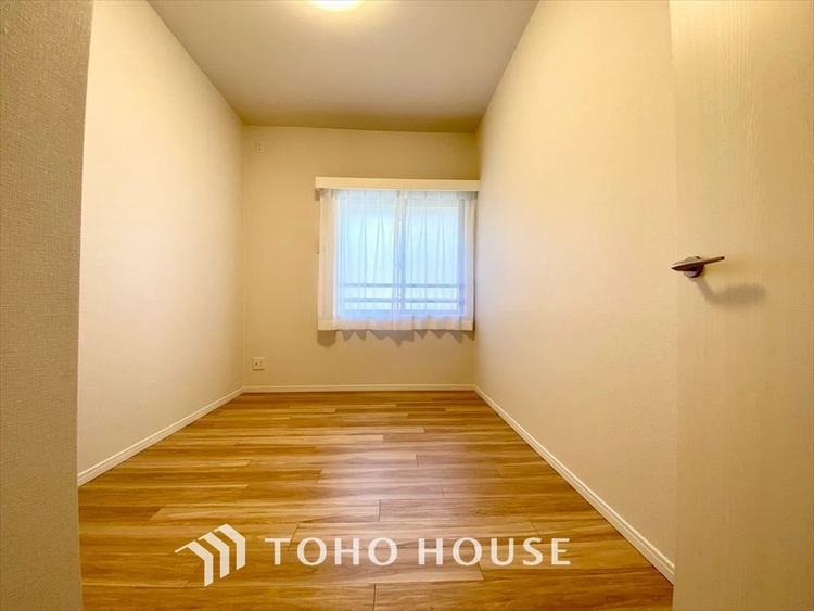 内装 【PRIVATE ROOM】◆快適◆な暮らしに不可欠な収納スペース。快適さとともに思い出も詰まっていく。