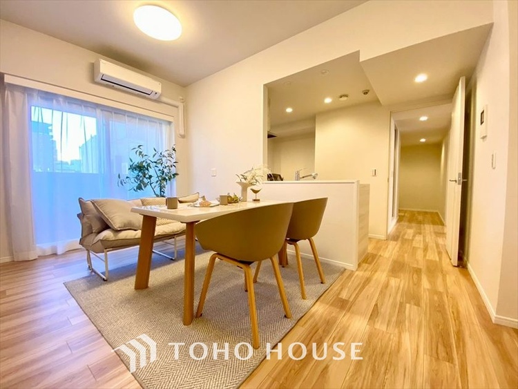 内装 【LIVING】◆Sunshine◆光が燦々と入り、いるだけで気持ちいい。「開放的でゆとりあるお部屋です。」