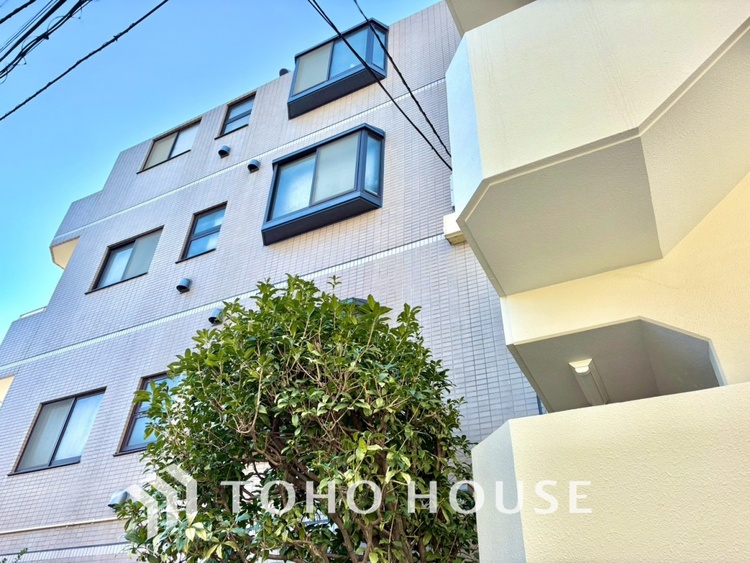 外観 【APPEARANCE】◆眩い◆光が燦々と入り、家族の笑顔を照らす。「いつまでも続いて」と願う夢のような毎日がここにある。