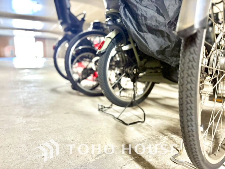 その他 【BICYCLE PAEKING LOT】◆駐輪場◆快適な生活には欠かせない自転車。開放的な駐輪場がございます。