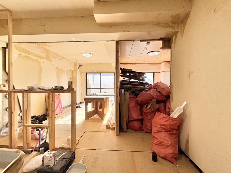 キッチン 【KITCHEN】◆ワクワク◆開放的で機能性も高いシステムキッチン。お子様は毎日のご飯にワクワク！