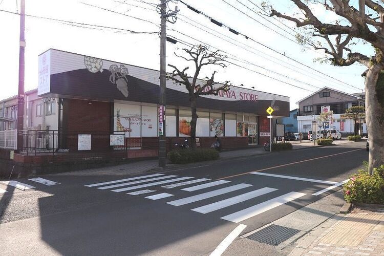 周辺 山形屋ストア武岡ハイランド店[山形屋ストア武岡ハイランド店]営業時間　9:30〜21:0店休日　1月1日設備　クリーニングコーナー、ATM設置店舗 徒歩 約6分（約410m）