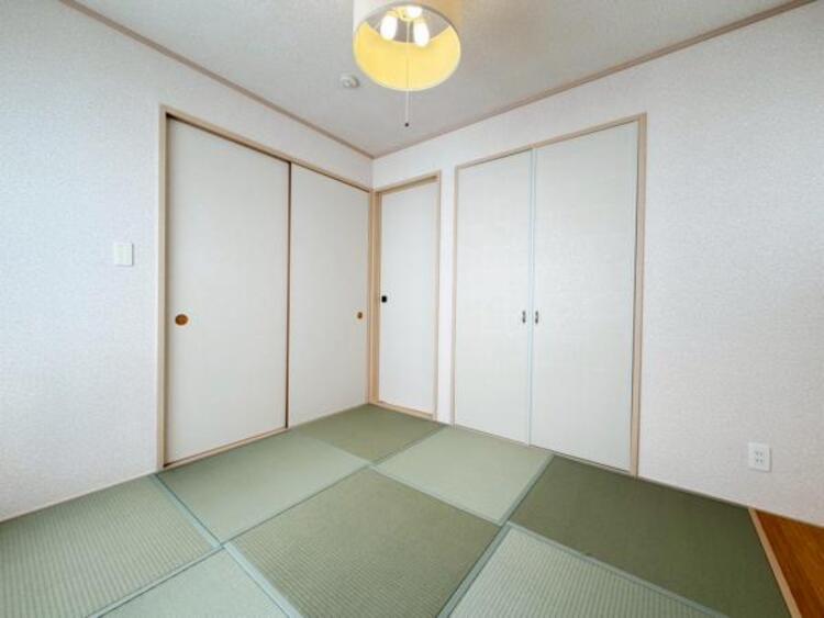 内装 ホッと足を伸ばして寛げる和室