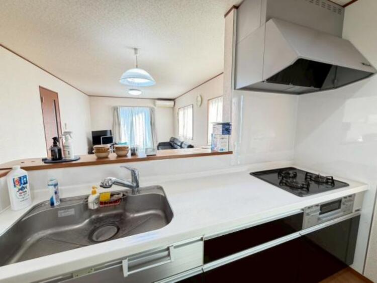 キッチン 小物を飾って自分好みのキッチンスペースに！