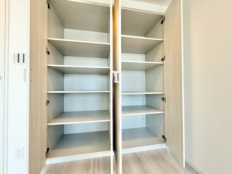 その他 家電やスーツケース、ストック品など何でも片付く嬉しい空間です。