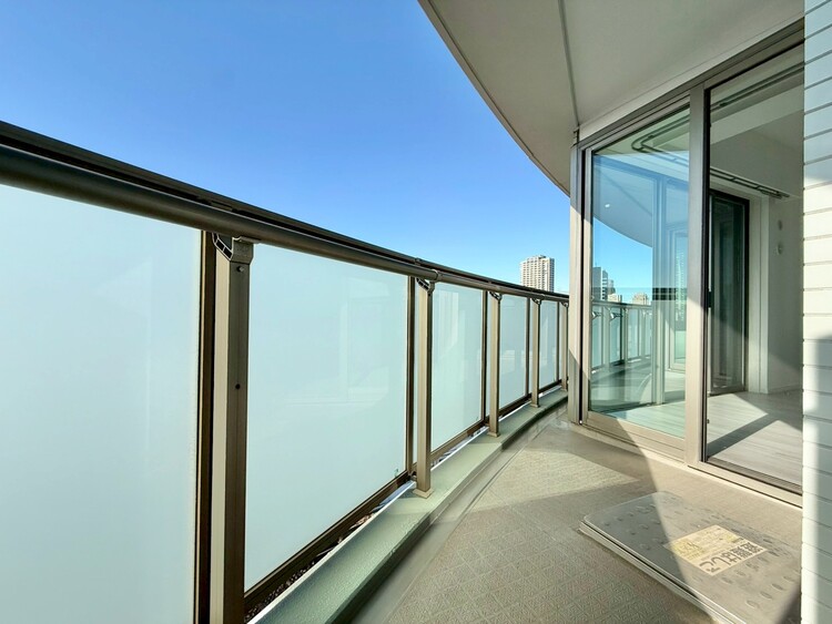 その他 朝の澄んだ空気や、夕方に吹く清々しい風を感じられるバルコニー。