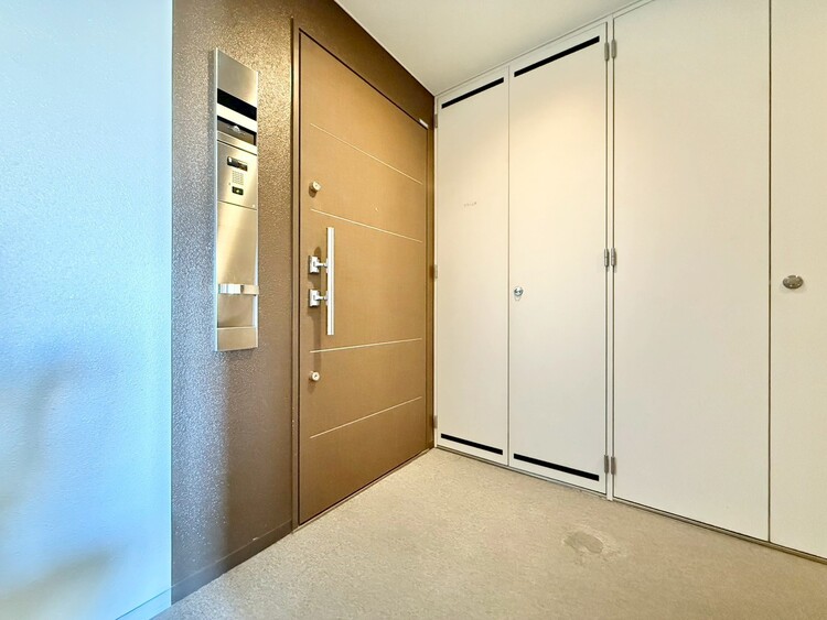 その他 清潔感のある落ち着いた雰囲気の玄関です。