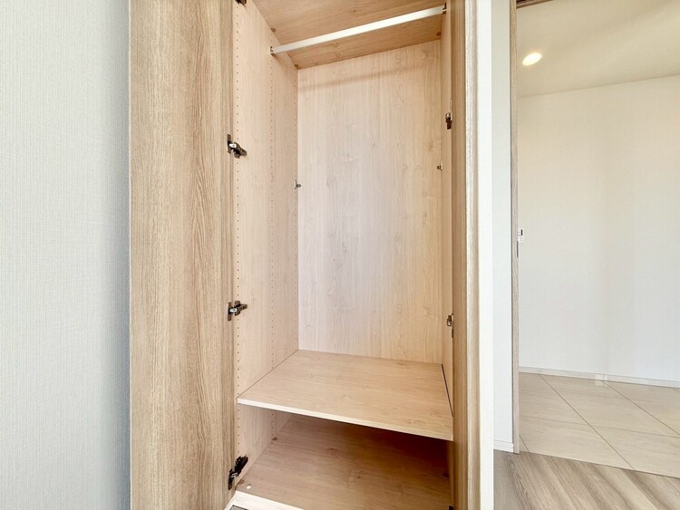 その他 家電やスーツケース、ストック品など何でも片付く嬉しい空間です。