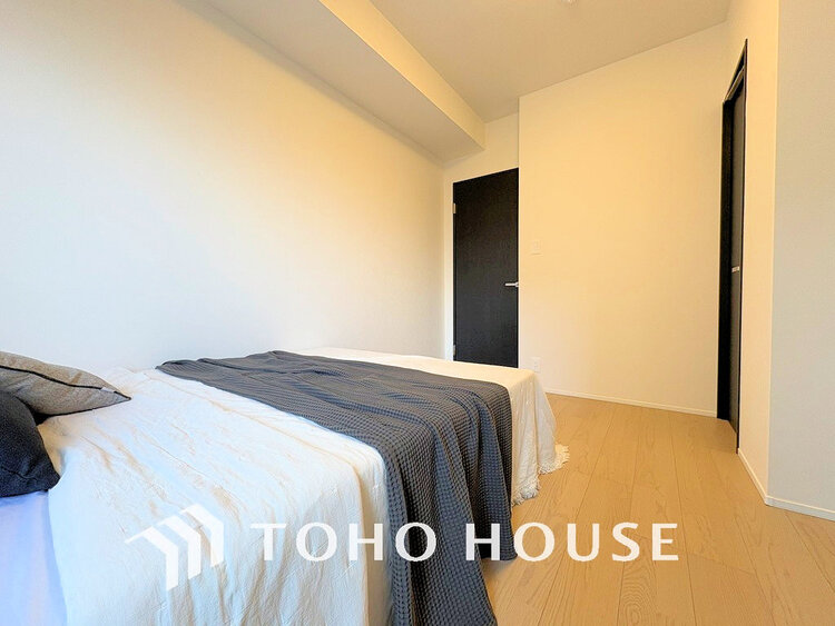 内装 採光もある洋室は、くつろぎのひと時を過ごすのにぴったり